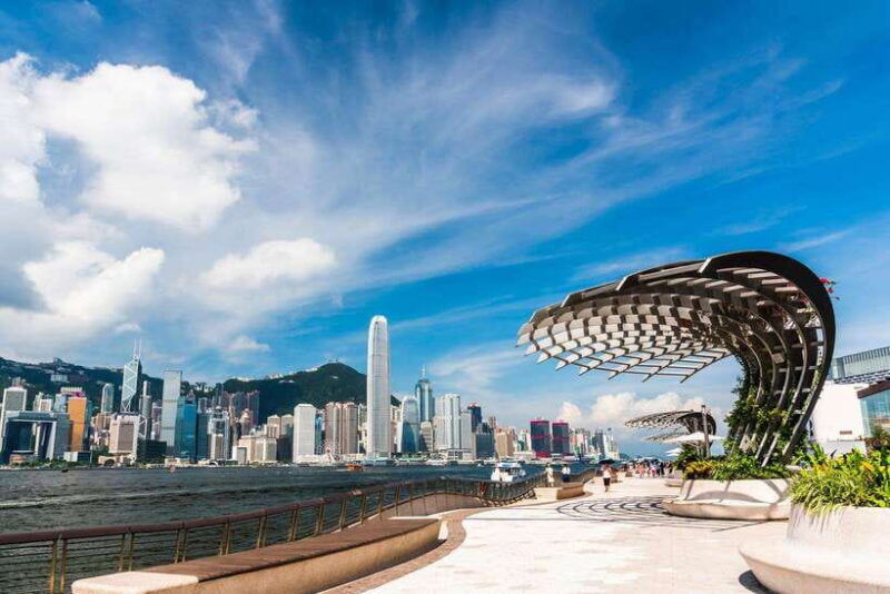 hong-kong-from-science-to-serenity-walking-tour-for-couples