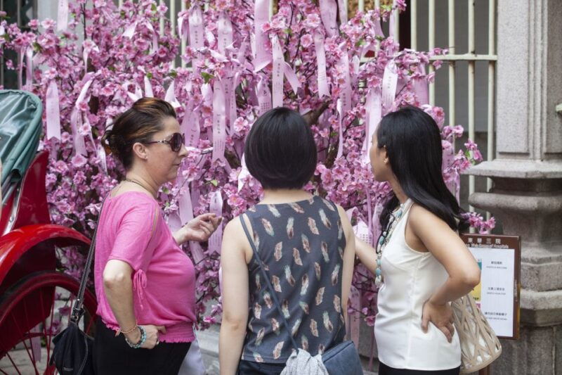 hong-kong-private-walking-city-tour-with-a-local-guide