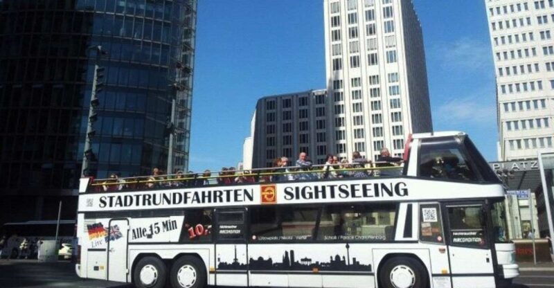 hop-on-hop-off-city-tour-by-bus-and-boat-live-commentary