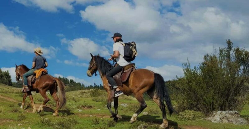 horseback-riding-through-qenqo-horse-ride-cusco