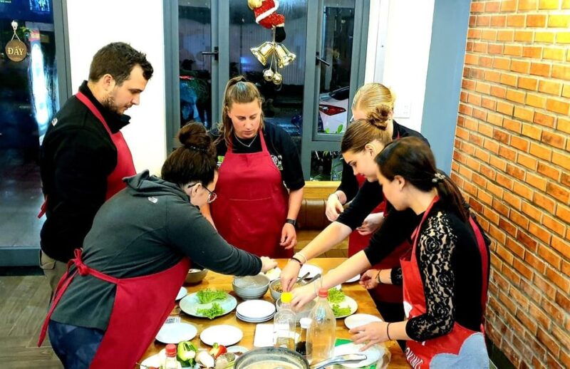 hue-vegetarian-cooking-class-with-local-family