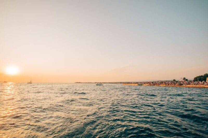 hvar-romantic-sunset-sailing-experience-on-a-comfort-yacht