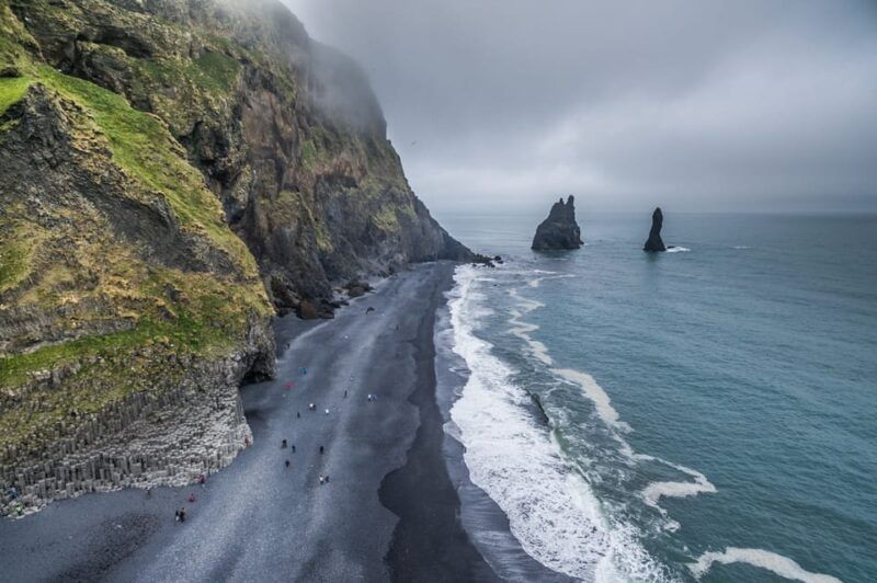 iceland-3-day-tour-golden-circle-glacier-lagoon-ice-cave