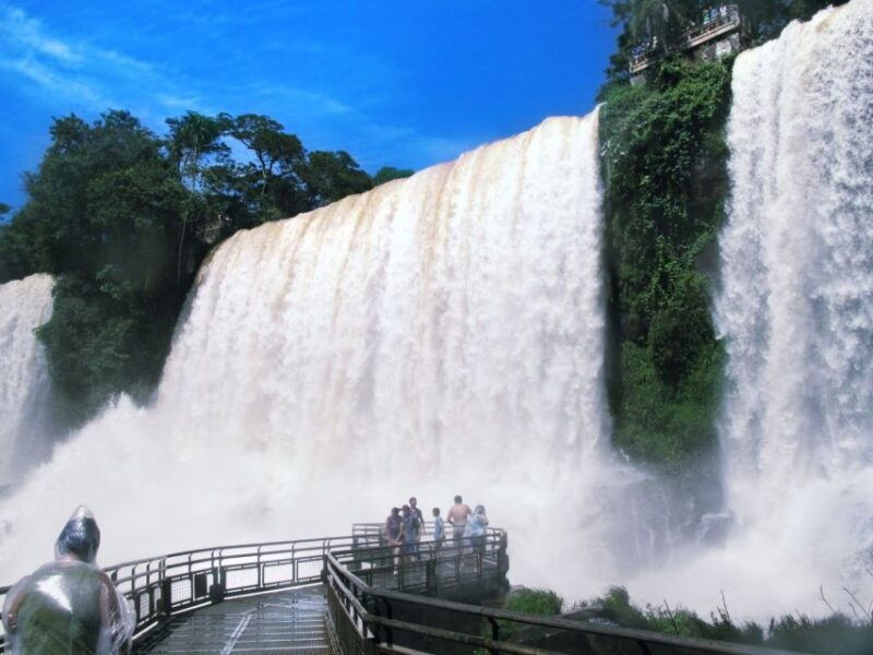 iguazu-falls-argentinean-side-from-puerto-iguazu