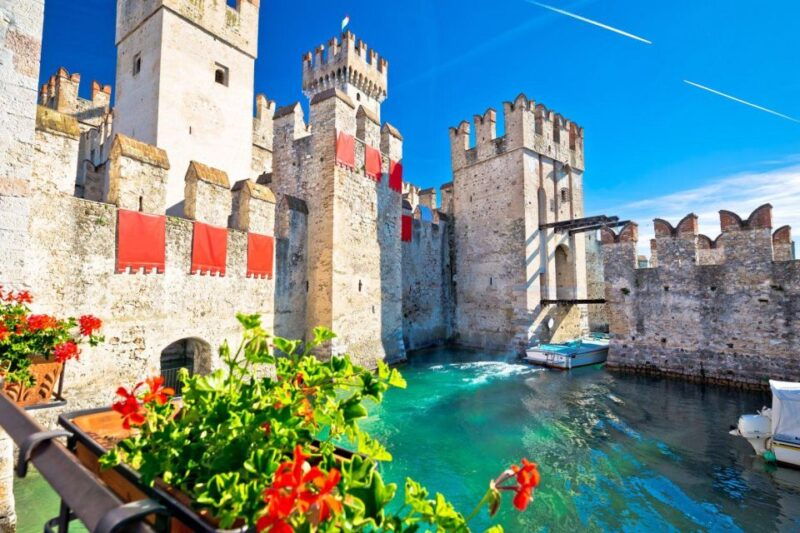 inspiring-family-walking-tour-in-sirmione