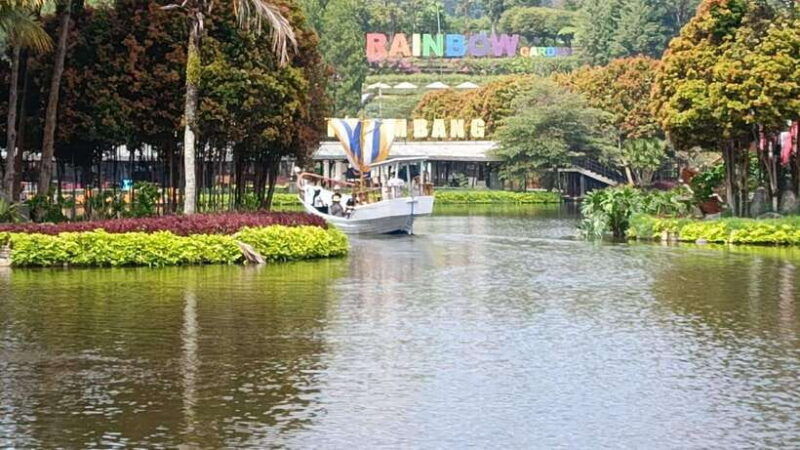 jakarta-java-tours-to-bandung-yogyakarta-bromo-ijen