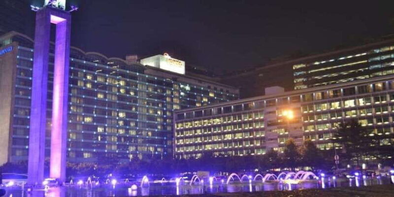 jakarta-private-guided-sightseeing-street-food-night-tour