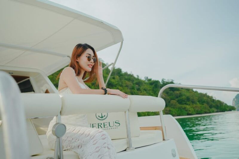 james-bond-hong-islands-full-day-trip-by-speedboat