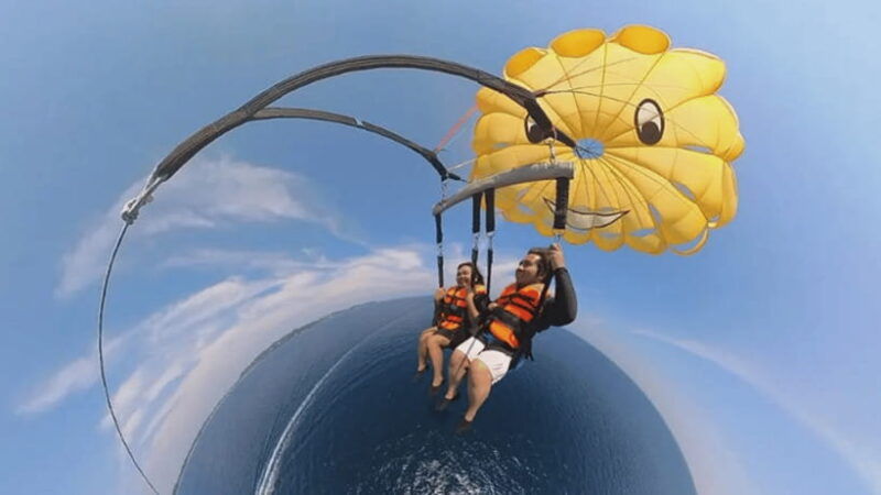 jetski-with-parasailing-and-helmet-diving