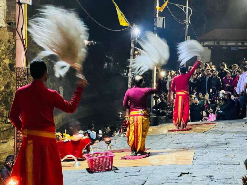 kathmandu-evening-aarati-tour-at-pashupatinath-temple
