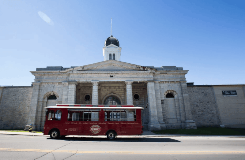 kingston-trolley-city-tour