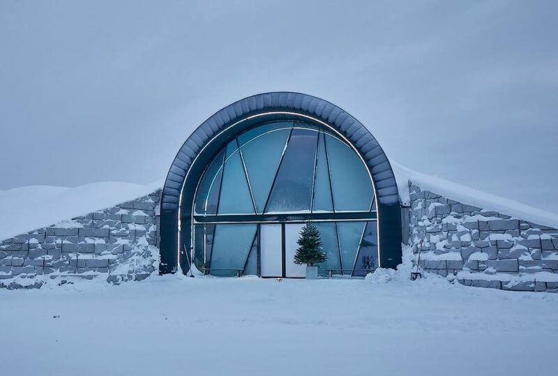kiruna-tour-of-icehotel-and-jukkasjarvi