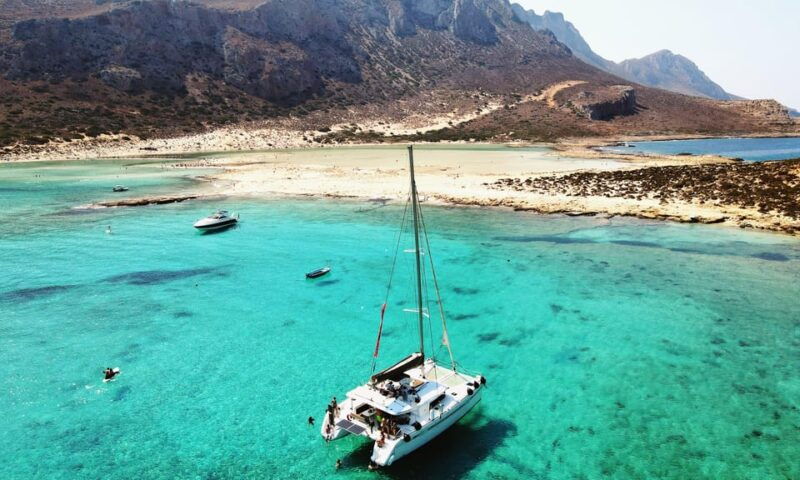 kissamos-balos-gramvousa-luxury-catamaran-sailing-cruise-2