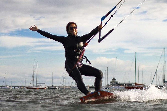 Kiteboarding Lessons in Kite Republic School - Key Points