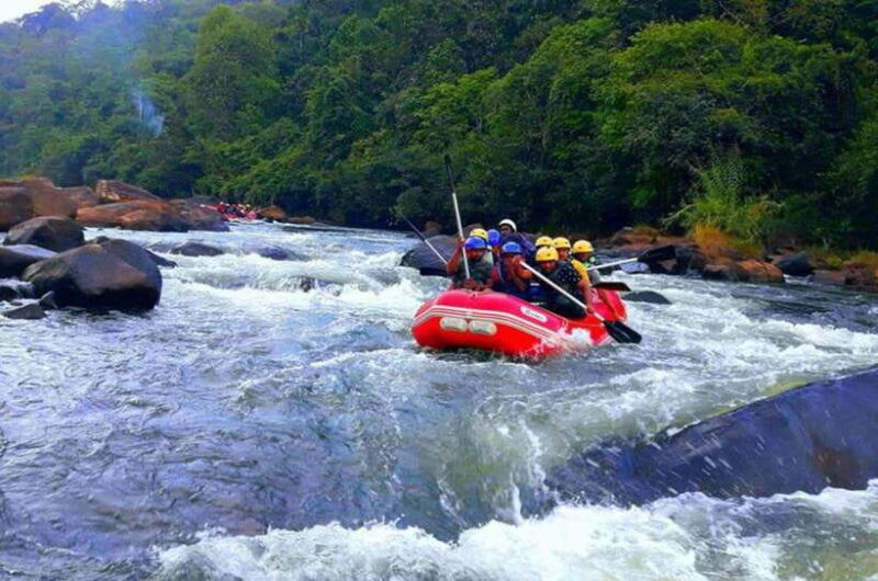 kitulgala-white-water-rafting-adventure