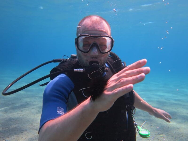 kos-beginner-scuba-diving-from-the-beach-with-pickup
