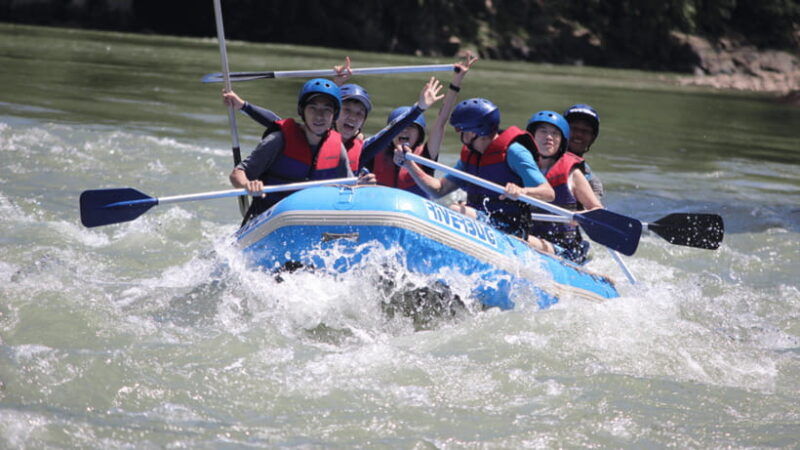 kota-kinabalu-white-water-rafting-grade-1-2-at-kiulu-river
