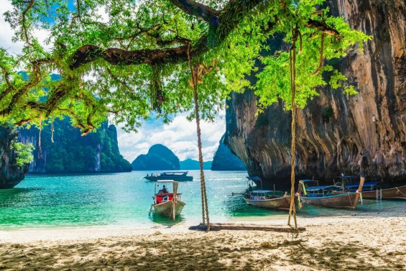 krabi-full-day-tour-to-koh-hong-and-surrounding-islands
