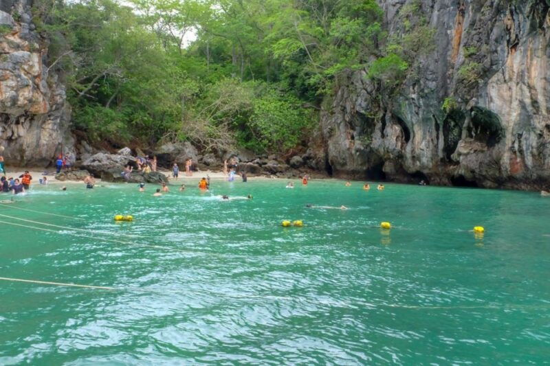 krabi-hong-islands-day-tour-by-longtail-boat