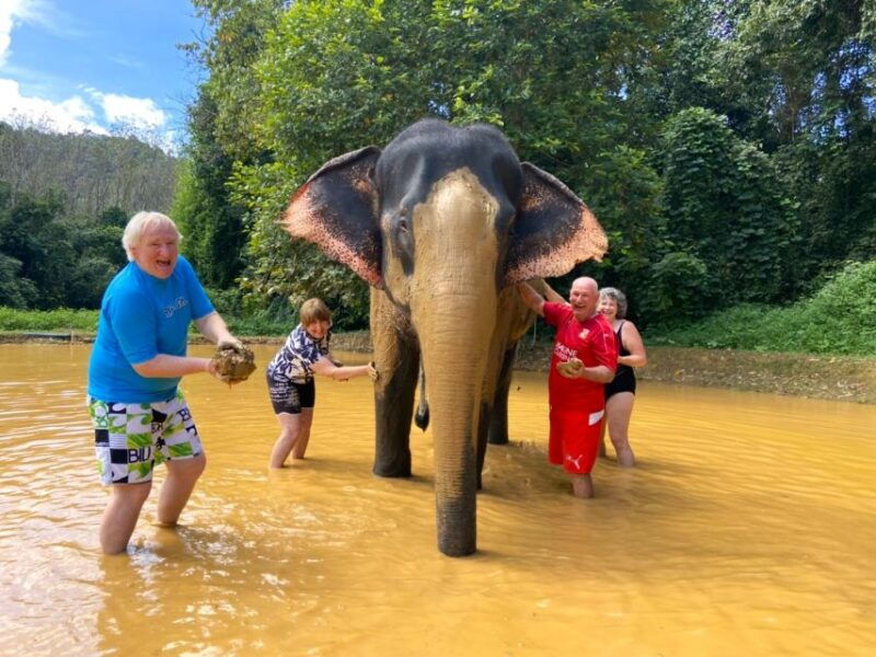 krabi-khao-sok-elephant-rescue-center-bamboo-raft-paddle