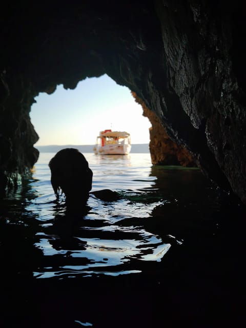 krk-krusija-bay-blue-cave-and-golden-beach-boat-trip