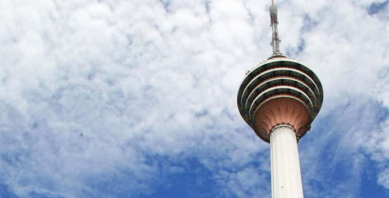 kuala-lumpur-buffet-dinner-at-atmosphere-360-and-night-tour