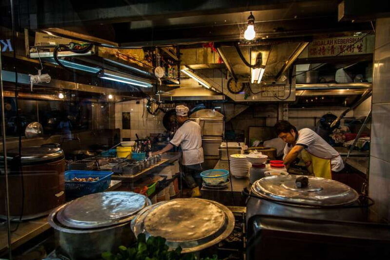 kuala-lumpur-evening-food-tour-by-bike