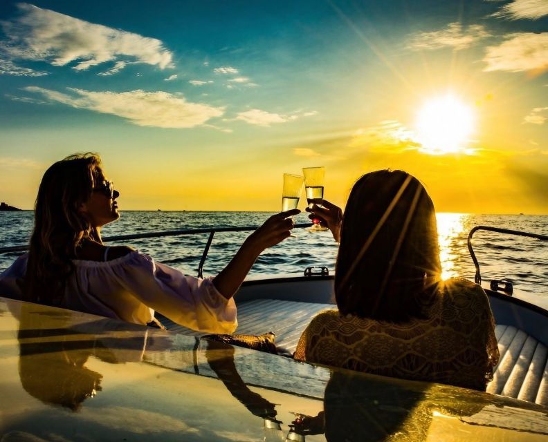 la-spezia-sunset-boat-tour-with-aperitif-and-snacks