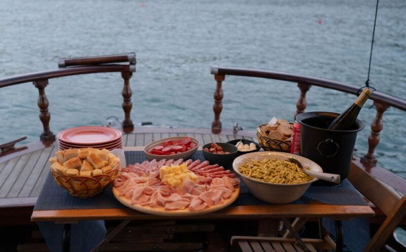 la-spezia-sunset-cruise-with-aperitif-and-dinner