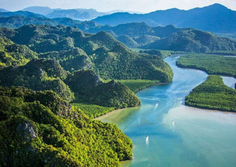 langkawi-mangrove-kilim-unesco-geopark-cave-tour