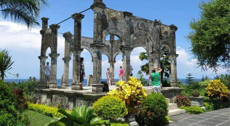 lempuyang-private-sightseeing-lempuyang-area-with-transfer