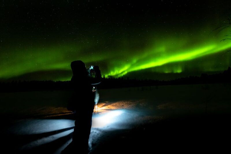 levi-northern-lights-tour-by-minivan