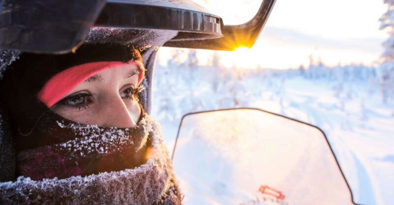 levi-snowmobile-safari-for-adults