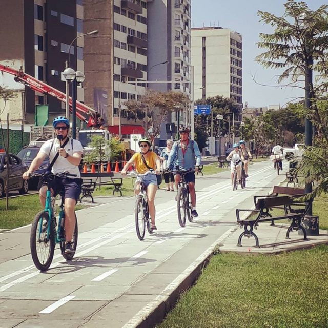 lima-bike-tour-in-miraflores-and-barranco