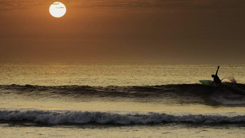 lima-surfing-on-the-coast-of-lima