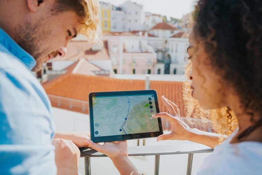 lisbon-gps-guided-spinach-tour-by-electric-car