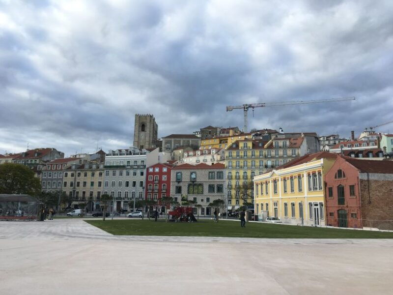 lisbon-honda-pcx-or-vision-125cc-rental-from-4hours-7-days