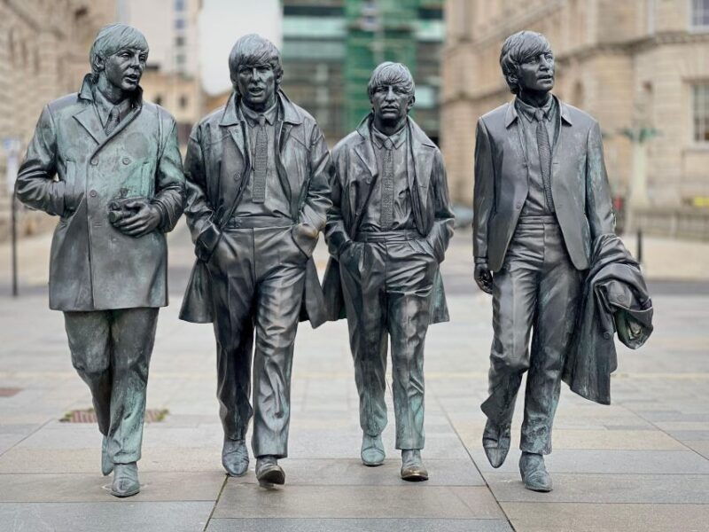 liverpool-beatles-themed-private-taxi-tour-with-transfers