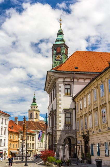 ljubljana-2-5h-walking-tour-with-local-guide-2