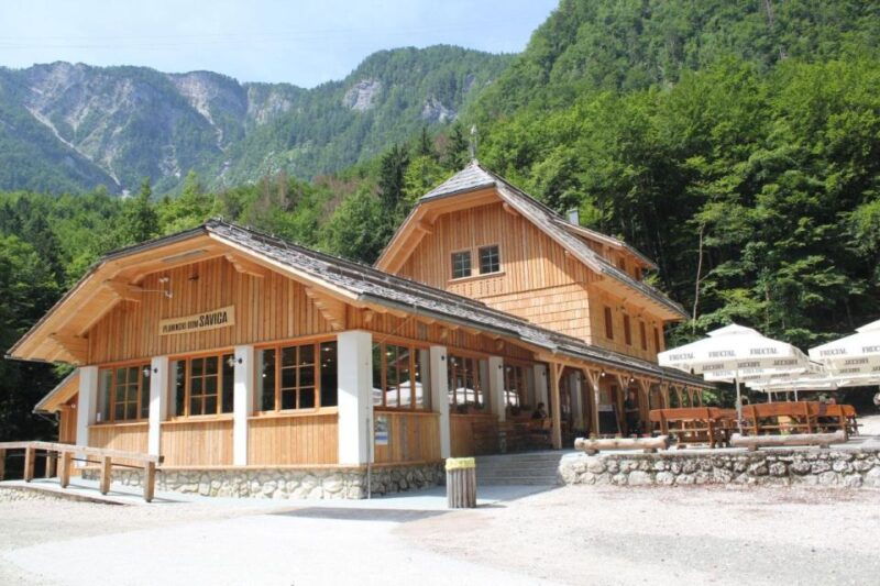 ljubljana-savica-waterfall-lake-bohinj-and-lake-bled-tour