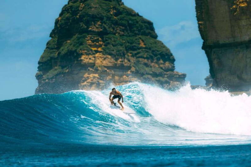 lombok-epic-exclusive-surfing-beaches-and-sunset-hills