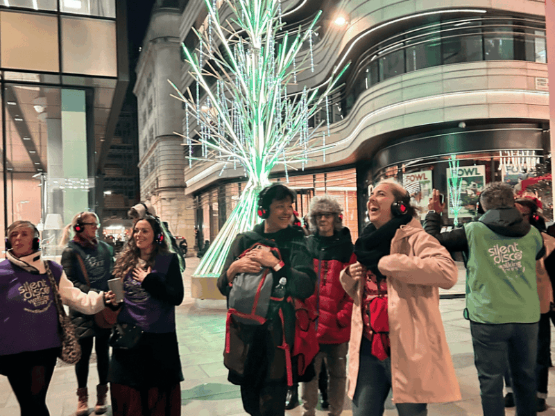 london-christmas-lights-tour-with-christmas-music