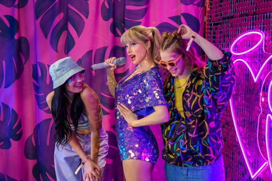 london-hop-on-hop-off-bus-tour-and-madame-tussauds-ticket