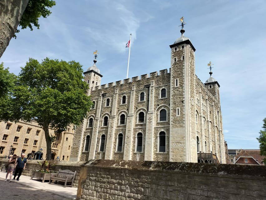 london-private-classic-sightseeing-tour-in-a-black-taxi