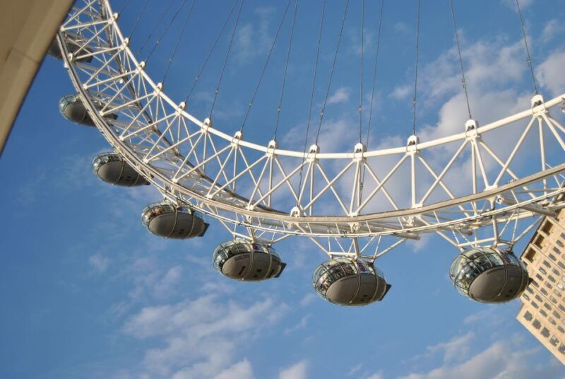 london-private-walking-tour-to-best-christmas-sites