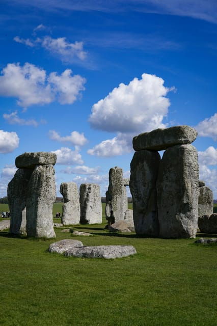 london-stonehenge-cotswolds-and-bath-private-day-trip