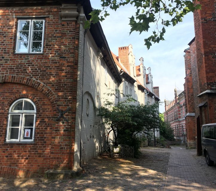 lubeck-backyards-and-town-houses-private-guided-tour