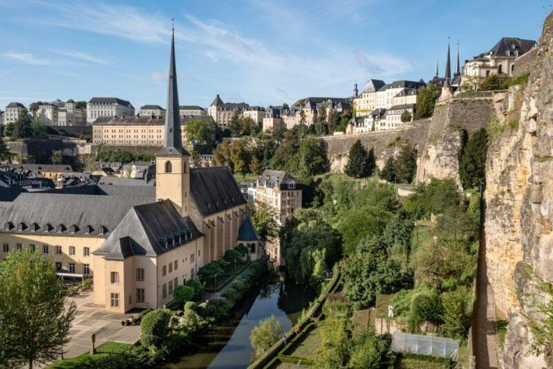 luxembourg-city-bus-tour-with-audio-guide-and-headphones