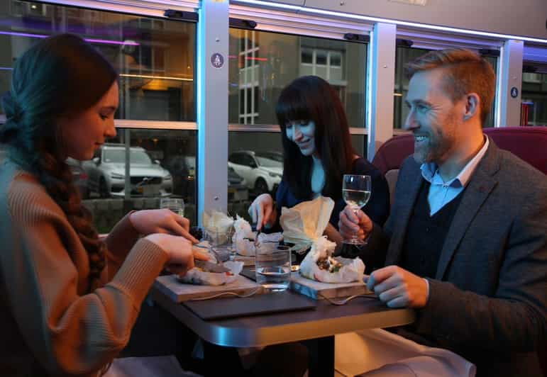 luxembourg-gourmet-food-dinner-in-a-vintage-bus