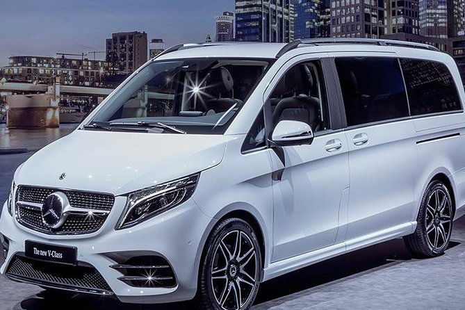 Luxury Airport transfers in Auckland - Key Points